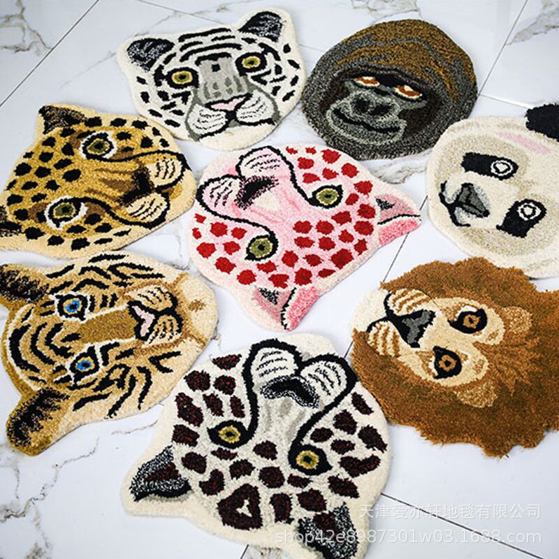 跨境老虎狮子北极熊熊猫头部造型地毯卡通仿羊绒加厚地垫脚垫潮