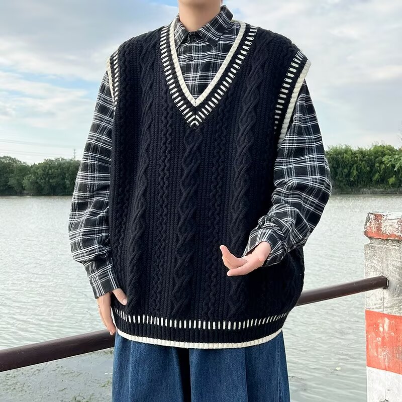 College Style V-Neck Twist Vest Sweater Men's and Women's Autumn and Winter Fashion Brand Retro Loose Waistcoat Sweater