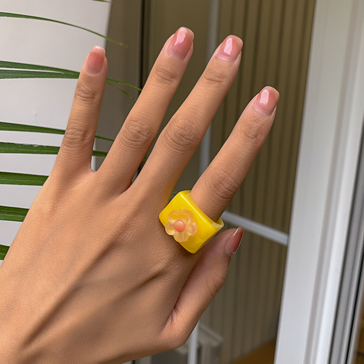 wholesale jewelry color transparent flower resin ring Nihaojewelry