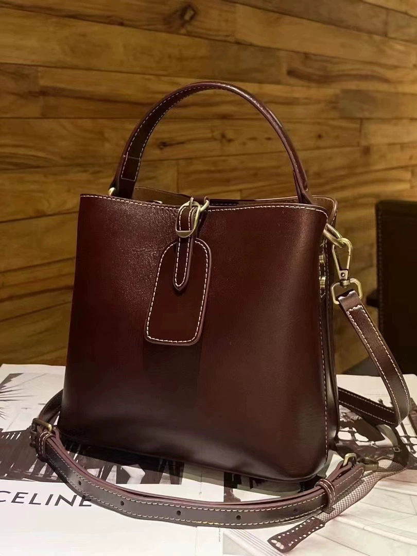 Leather retro shoulder bag for leisure, genuine leather, cowhide, (Cross-border trading)