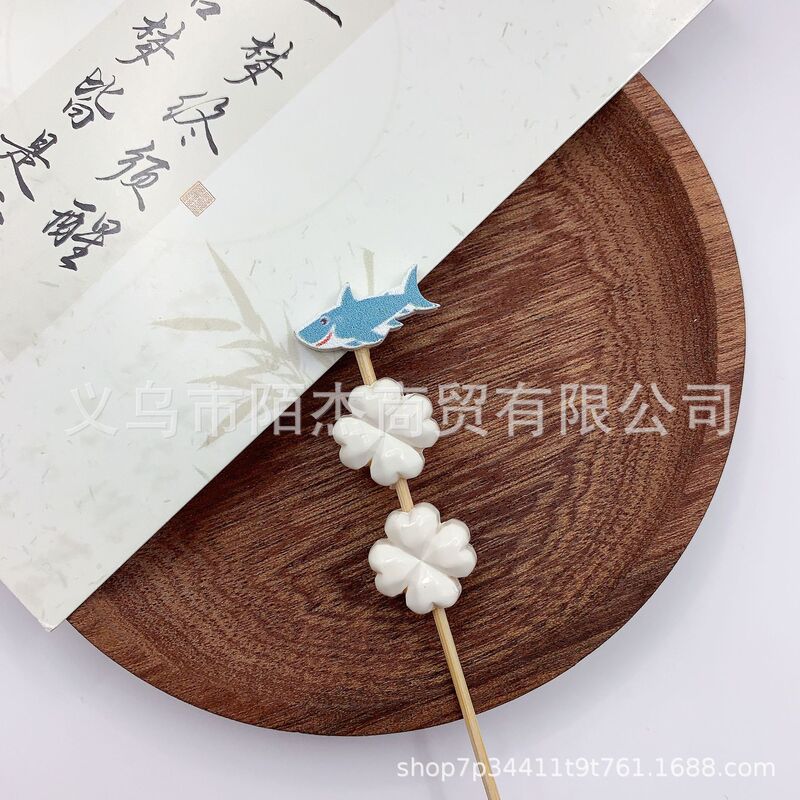 新しいソリッドカラーアクリル 14 ミリメートルストレートホール愛四つ葉のクローバー DIY ネックレス携帯電話チェーンビーズルースビーズジュエリーアクセサリー|undefined
