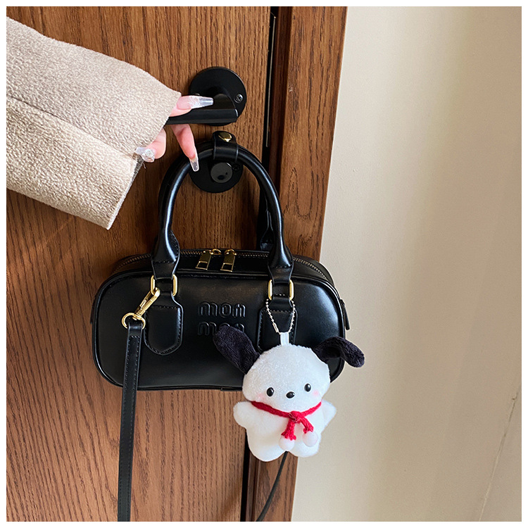 Nuova borsa piccola retrò con design di nicchia, borsa da donna di fascia alta, borsa a tracolla singola con accessori appesi, borsa piccola portatile elegante_voghion.com