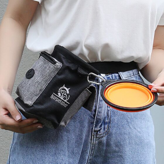 Pet training waist bag dog walking dog training tool dog training artifact snack bag dog reward dog food accompanying bag