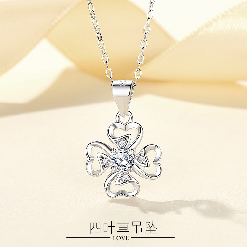 S925 collar de plata esterlina clavícula femenina pequeña Internet rojo Trébol moda colgante joyería regalo del Día San Valentín para la novia