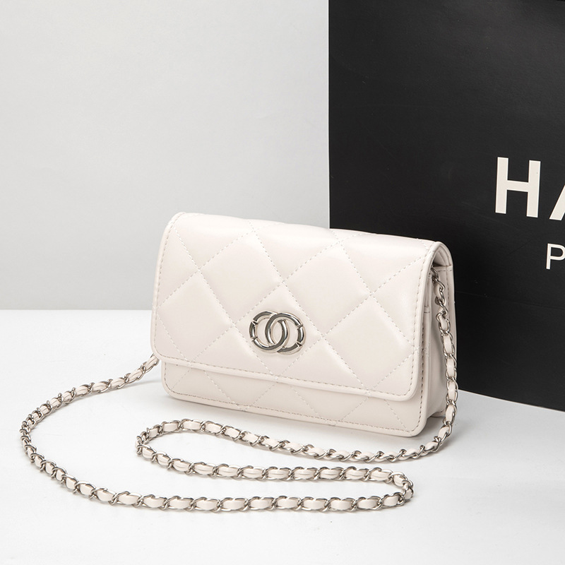 오프화이트 + 핸드백 + 선물 상자