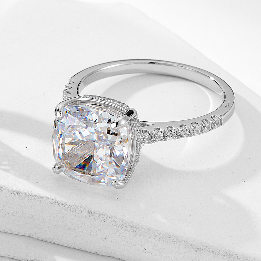Anello di design in argento sterling 925 e zircone 5a donna_voghion.com