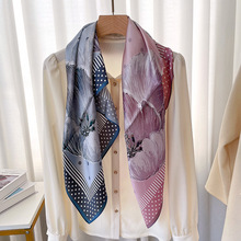 ˇ�g����ɣ�Q�z�z�탞��Ůʿ��������z�������s�r�д���С����