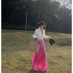 韓国のchi夏の気質は腰が高くて痩せています。