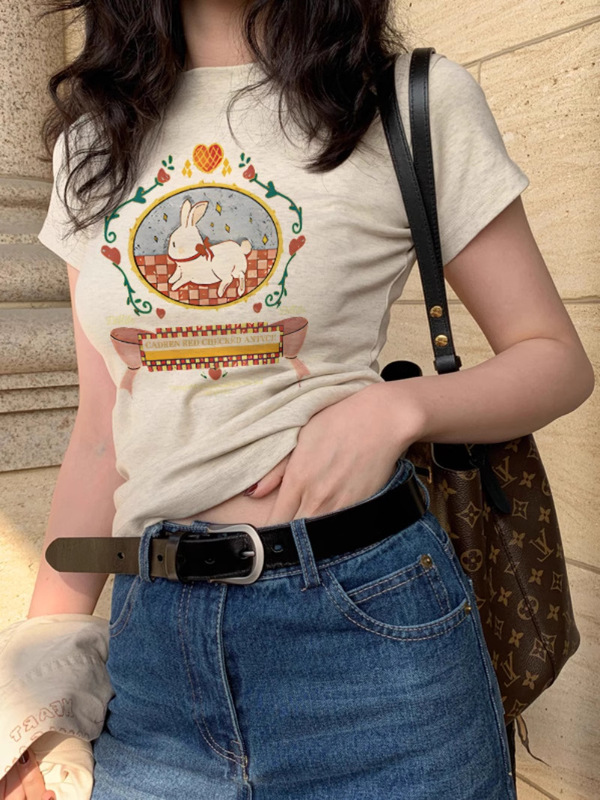 アメリカンスタイルの右肩漫画プリントデザイン多用途半袖Tシャツ女性用夏の新しいニッチカジュアル半袖トップ|undefined
