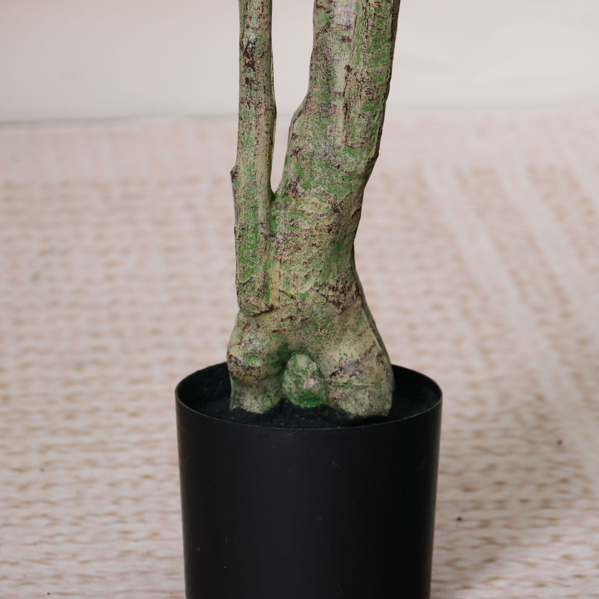 Simulación de plantas verdes, árboles de toon, árboles falsos, plantas en macetas, salas de estar, plantas de simulación, ventanas, decoración de piso