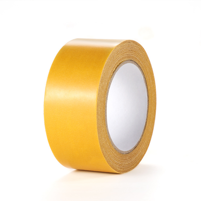 Una cinta adhesiva de doble cara altamente pegajosa que no deja marcas y se puede desgarrar y pegar con la mano