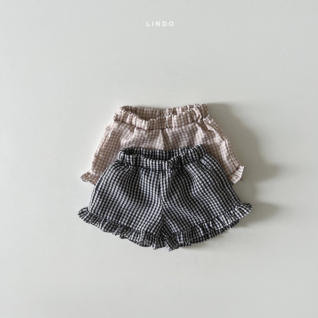 Traje de correa para la oreja de madera para niñas Ropa para niños de estilo coreano Traje a cuadros de niña delgada de verano Bebé Traje de dos piezas de verano