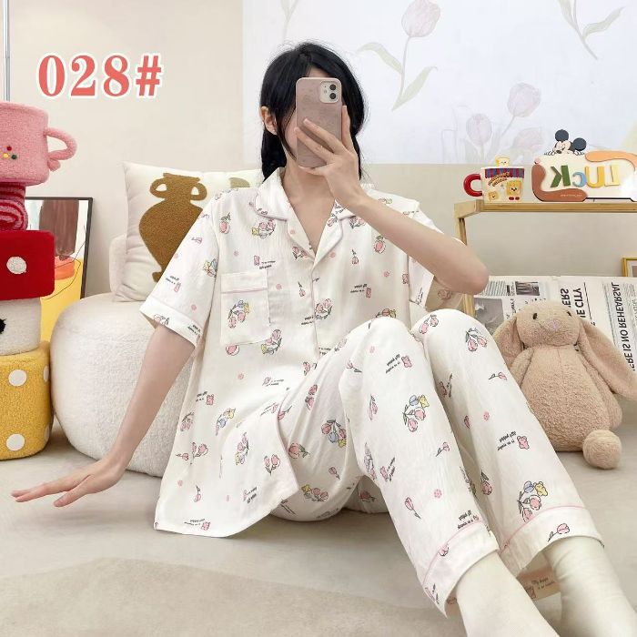 Estilo explosivo transfronterizo spot verano pantalones de manga corta cardigan solapa pijamas de dibujos animados lindo nube femenina algodón cómodo servicio a domicilio