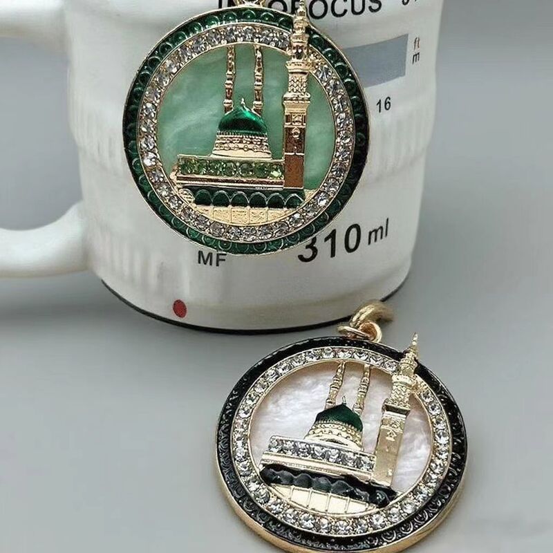 Hot-Selling House Keychain Pendant, Gold-Plated Rhinestone, Cross-Border Creative Metal Manufacturer Wholesale Small Gifts, Zinc Alloy