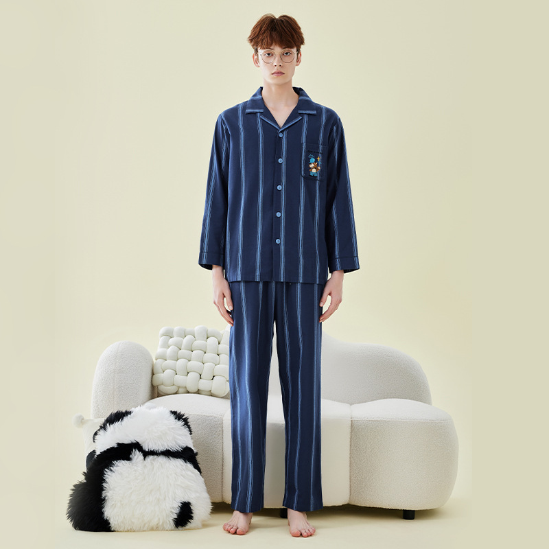 Pajamas bordados de algodón para parejas, pijamas de algodón de invierno y otoño, ropa de vestir para mujeres, se pueden usar fuera.