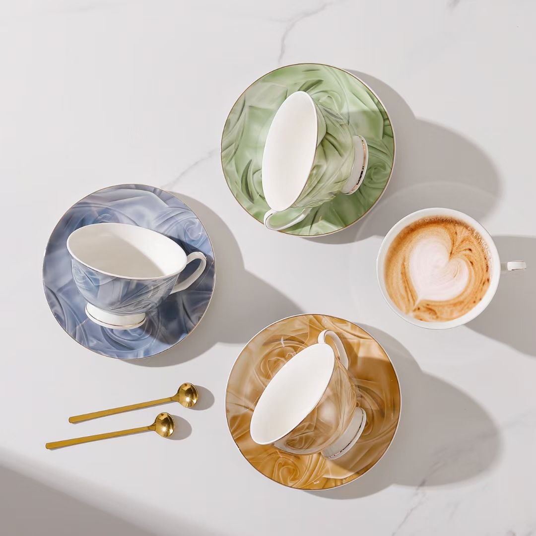 Taza de café de estilo nórdico de lujo de cerámica personalizada, taza de té de la tarde, combinación de tazas de regalo de mano de alto valor, taza de comercio exterior