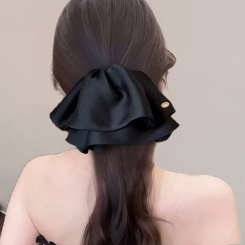 511 атласная юбка с заколкой в хвост, черная