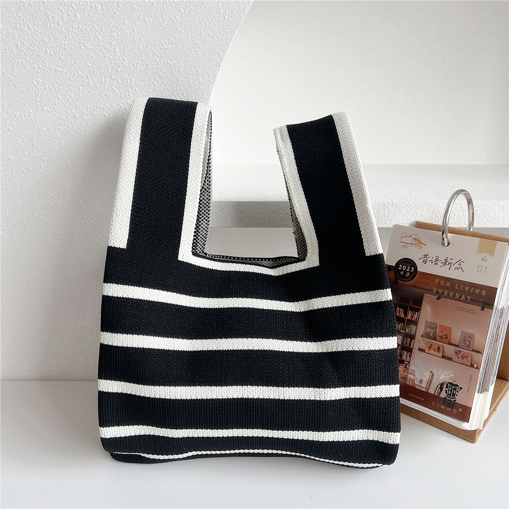 Women's Small Knit Geometric Vintage Style Open Handbag display picture 29