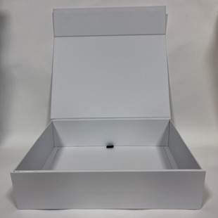 �羳7�B���ۯB�ж���һƬʽ�ۯB�Y�кڰ�ɫ����̖���F�ۯB�ж���