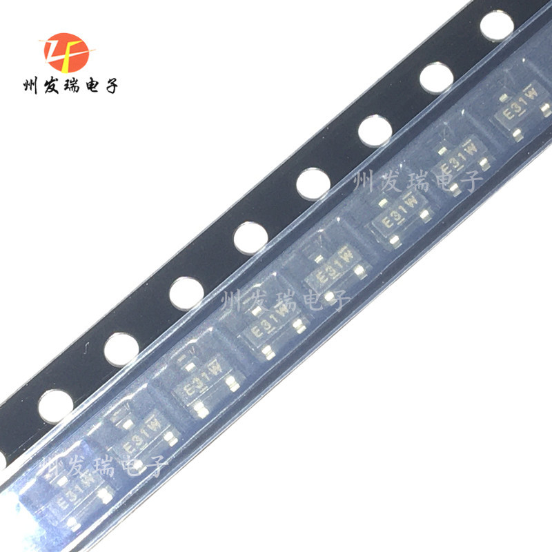 LC1206CB3TR33  丝印E31W  贴片SOT-23  稳压IC芯片