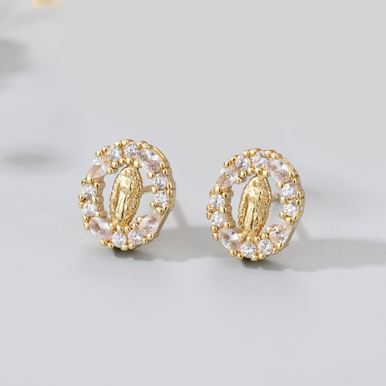 Fashion Round Copper Inlay Zircon Ear Studs 1 Pair display picture 3