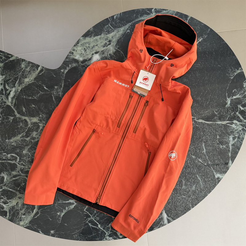 Fully Laminated Autumn Mammoth Print Ultimate Comfort Men's Outdoor Windproof and Water-Resistant Softshell Jacket Fully Laminated Autumn Mammoth Print Ultimate Comfort Men's Outdoor Windproof and Water-Resistant Softshell Jacket
