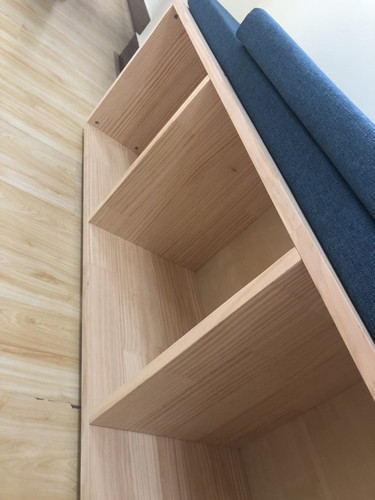 Custom solid wood window cabinet can be made into a floor cabinet with sitting function for dance room corner cabinet, picture book library sitting cabinet, balcony long cabinet, training room.