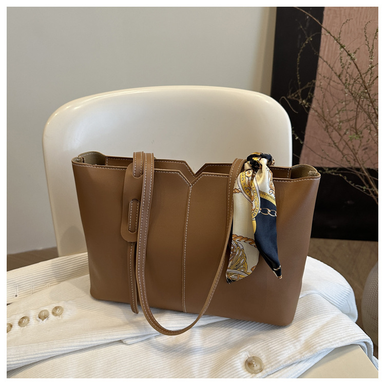 Bolso Tote de Hombro para Mujer de PU Gran Capacidad con Cremallera para Uso Diario image 6