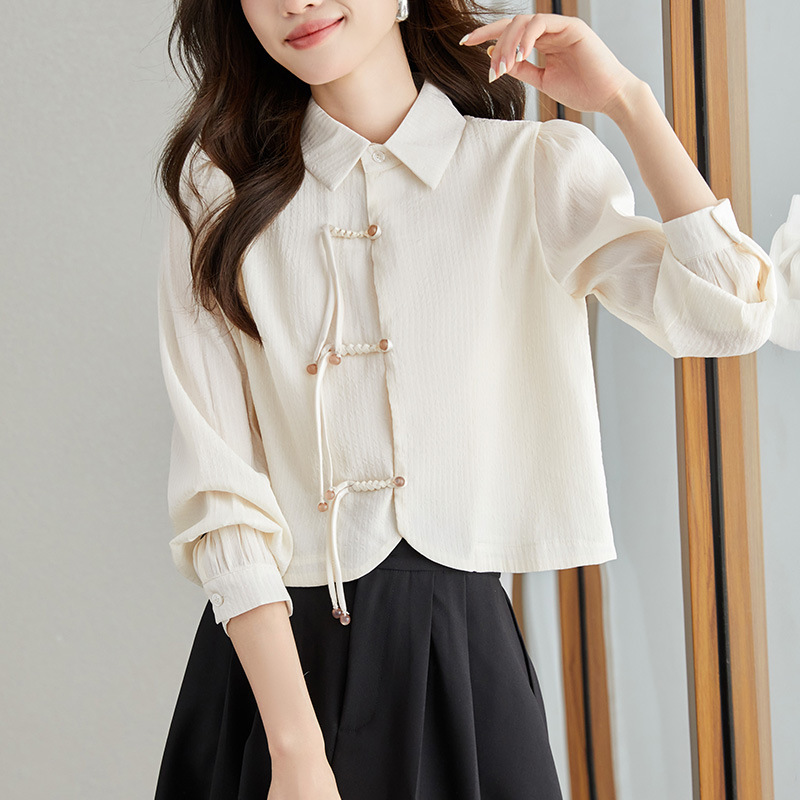Venta directa del fabricante: Camisa de diseño chino para mujer, manga larga, colección primavera 2026, top corto, nueva camisa de estilo chino para tallas pequeñas.