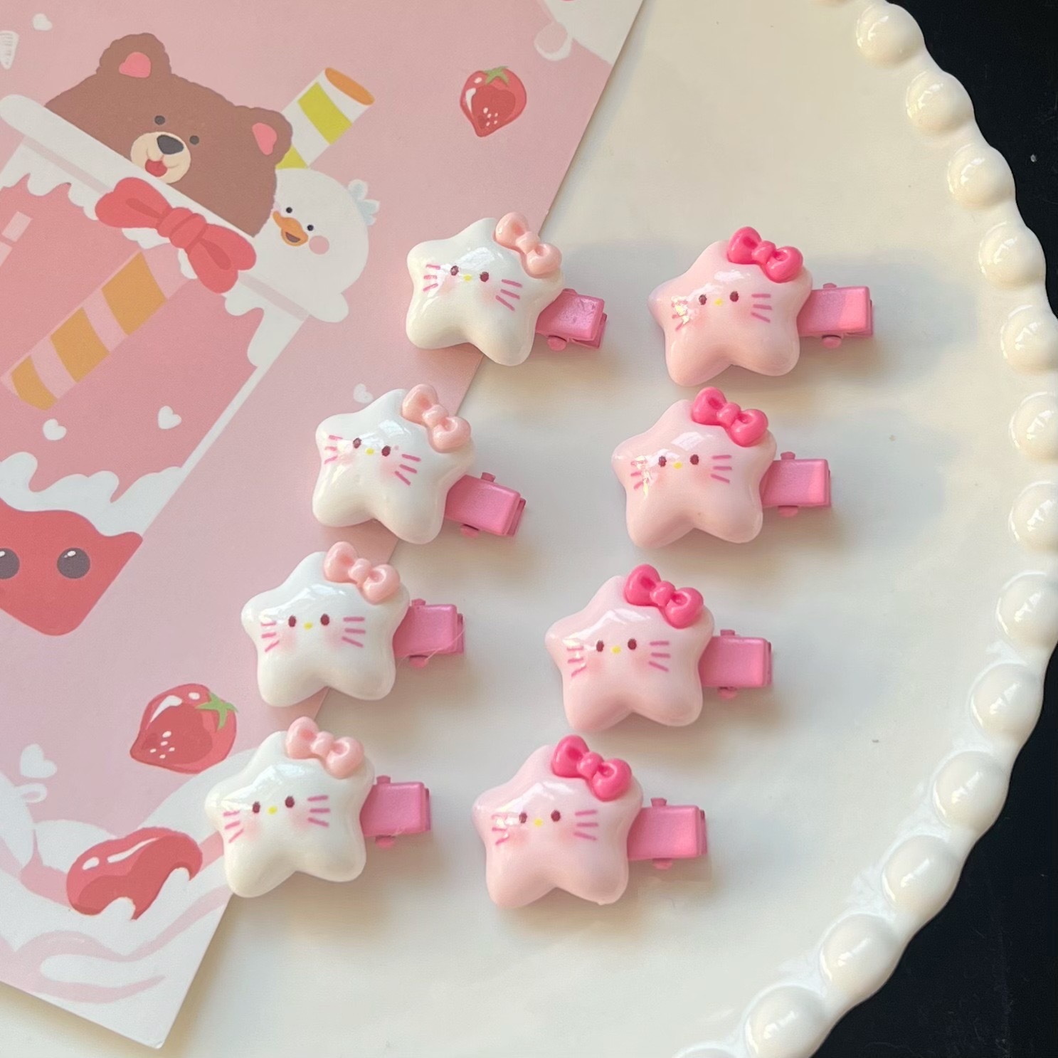 "KT 고양이 작은 클립 ""혼합 머리""."