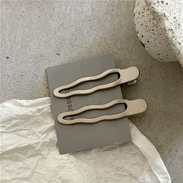 A pair of [6cm long thickened alloy] hollow tip