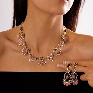 Sweater chain with pink flower necklace and earrings set with niche design and temperament, clavicle chain with niche design