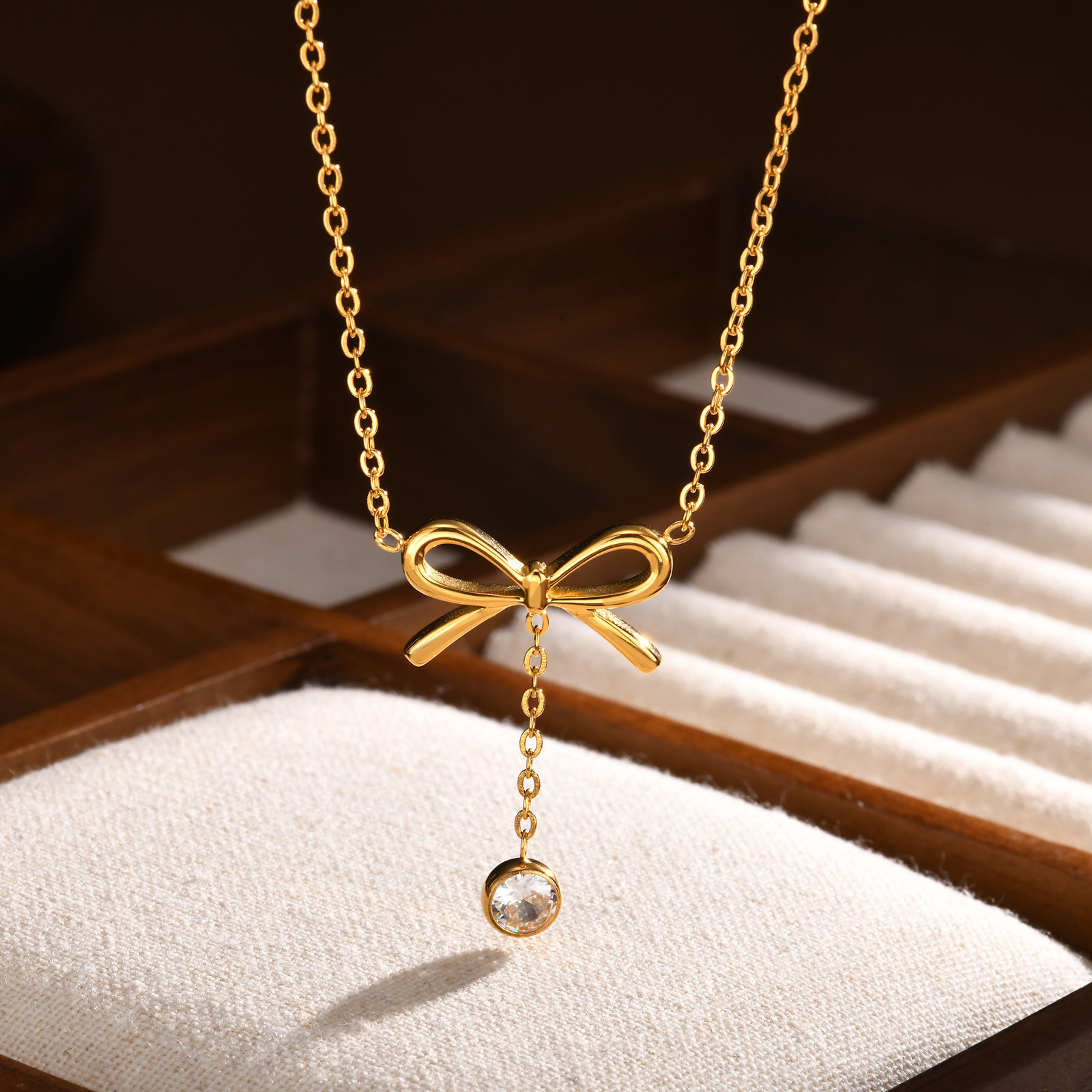 Fashionable golden accessory stainless steel