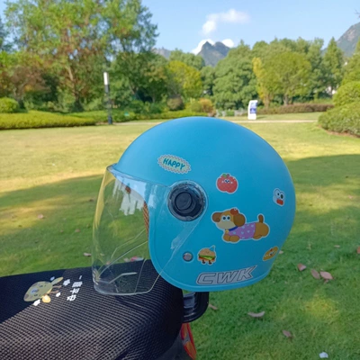 Certified Winter Warm and Comfortable Electric Motosiklet kaskı (dəbilqə) - light-blue-transparent-1-8-years-old-happy-dog-winter-helmet