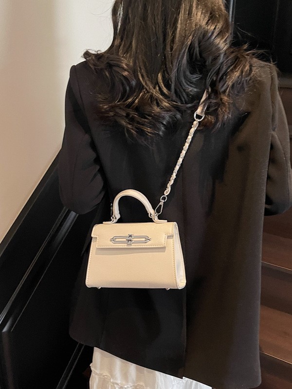Kelly Bag femenino 2025 nuevo bolso femenino de cadena salvaje moda europea y americana de alta gama bandolera pequeño bolso cuadrado