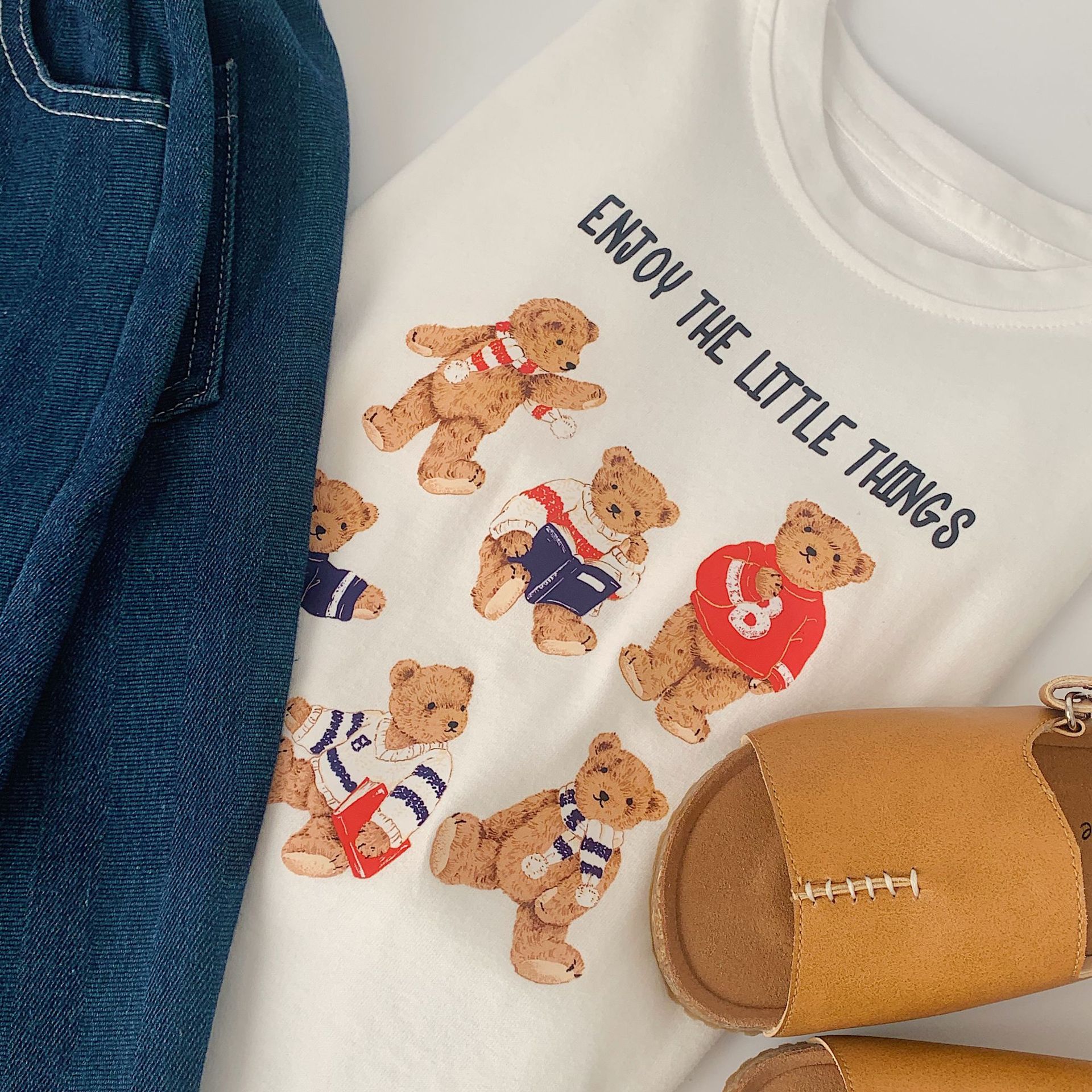 Camiseta casual de ropa infantil personalizada primavera 2024 nuevo oso de manga larga T de dibujos animados para niños y niñas