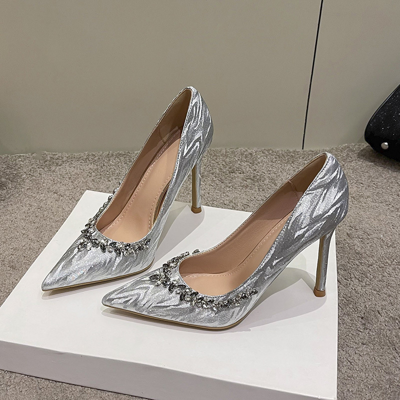 Wedding Shoes New Style Stiletto Heel Shallow Mouth Pointed Toe Shoes Rhinestone Chain Champagne Color Elegant Versatile Korean Style Bridal High Heels Wedding Shoes New Style Stiletto Heel Shallow Mouth Pointed Toe Shoes Rhinestone Chain Champagne Color Elegant Versatile Korean Style Bridal High Heels