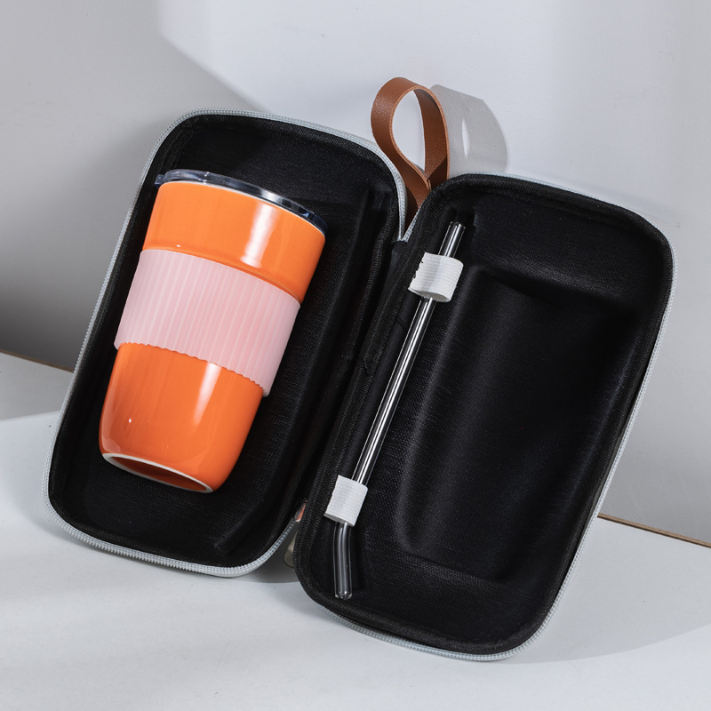 Oro naranja de verano con bolso para llevar