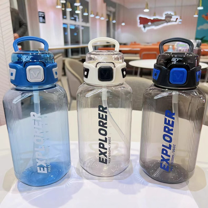 Yitong estudiantes tazas de paja letras tazas de plástico de paja de alta capacidad de 1050ml fitness portátil al aire libre nuevo hervidor de agua