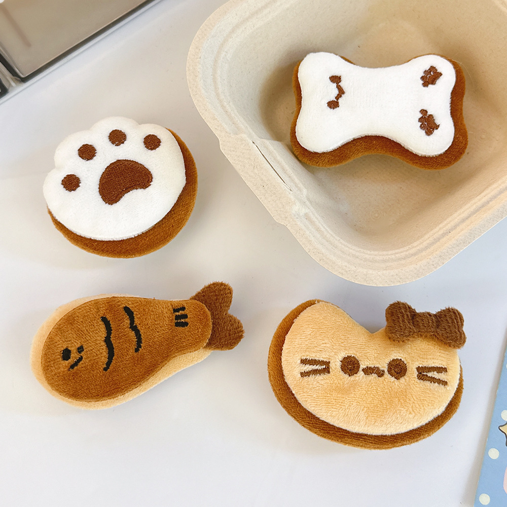 Soft and Cute Animal-Shaped Fabric Accessories, Cute Cat Paw and Fish Style Hair Accessories, Clothing Handmade DIY Pendant Materials