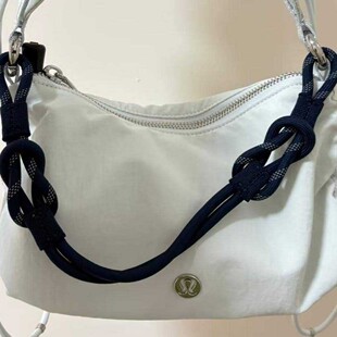 LULU�¿��ް�����μ��1.5LŮ��¶¶���б�泱����