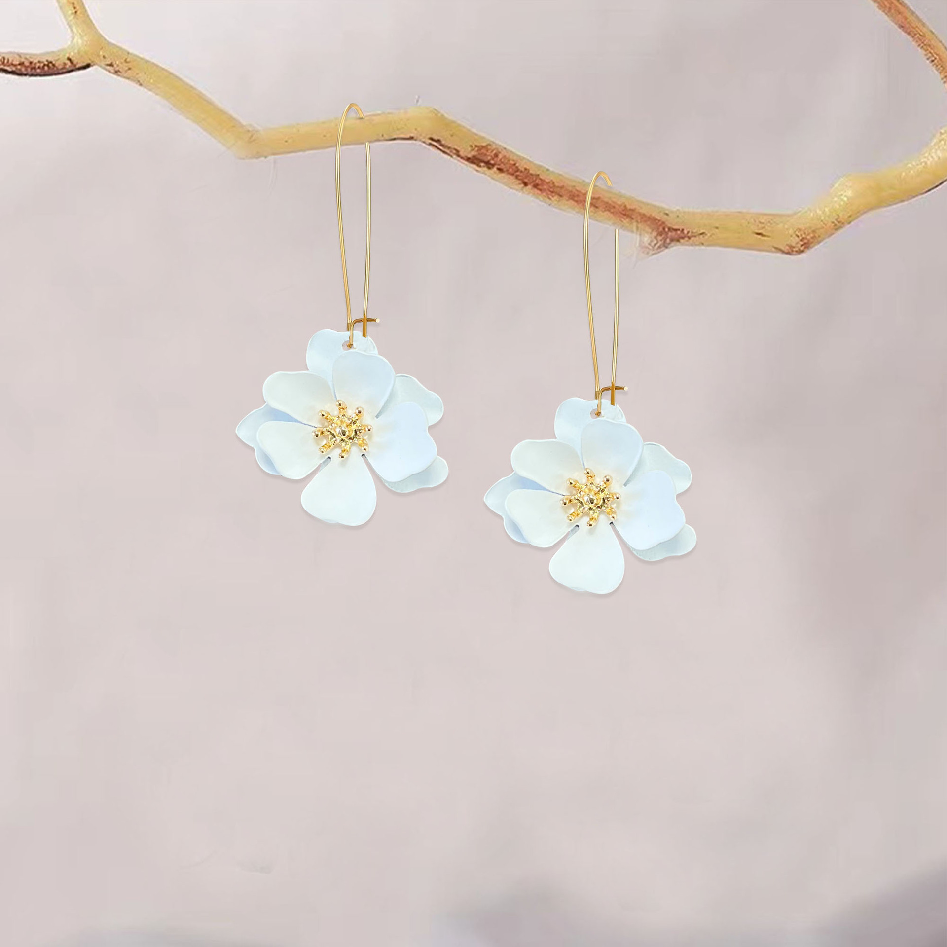 1 Pair Vintage Style Simple Style Flower Spray Paint Plating Metal Drop Earrings display picture 3