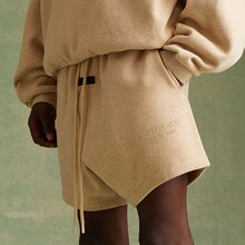 FOG�;�ESSENTIALS HHH �ϵ�иֳ߽��ƌ��ɳ��K���e��Ů�ļ���ѝ