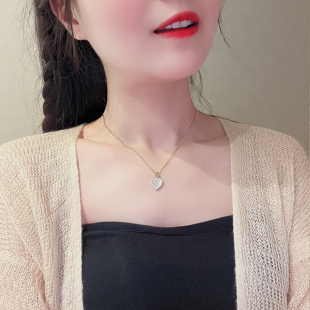 Fashion Heart Shape opal Titanium Steel Inlay Rhinestones Pendant Necklace 1 Piece