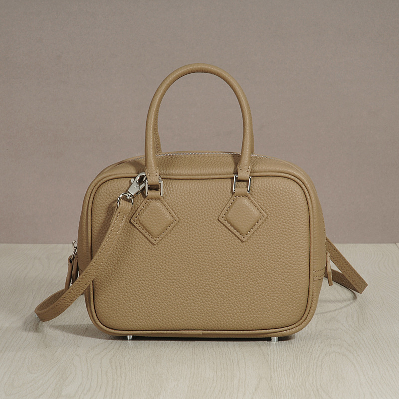 New Style First-Layer Cowhide Hand-Stitched Light Luxury Genuine Leather Women's Bag Mini Crossbody Badminton Bag Shoulder Handbag