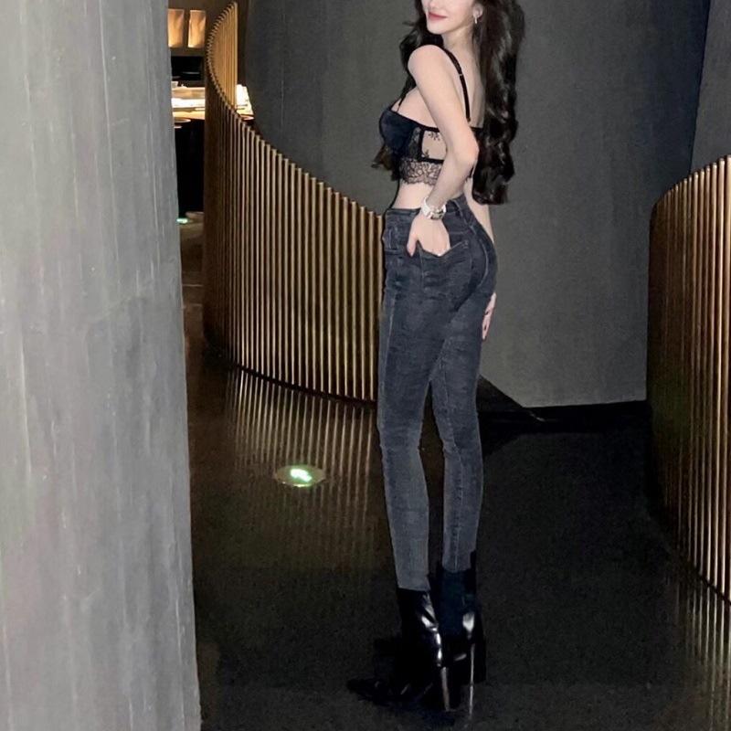 Underwear Female LP Spicy Girl Lace suspender with a strapless vest Thin style Gathering Beauty Back Sexy Bra Set_voghion.com