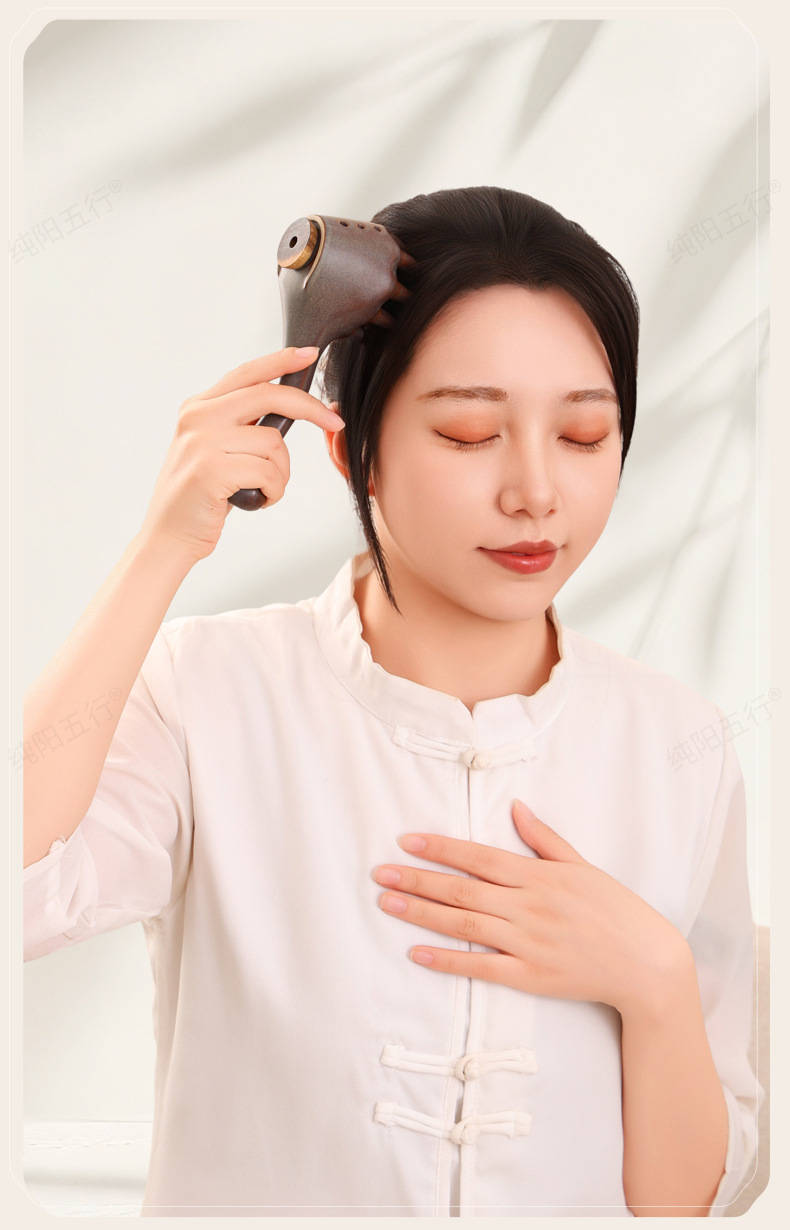 Head Therapy Ruyi Comb Moxibustion Massage Comb for Scalp Care 500g in use
