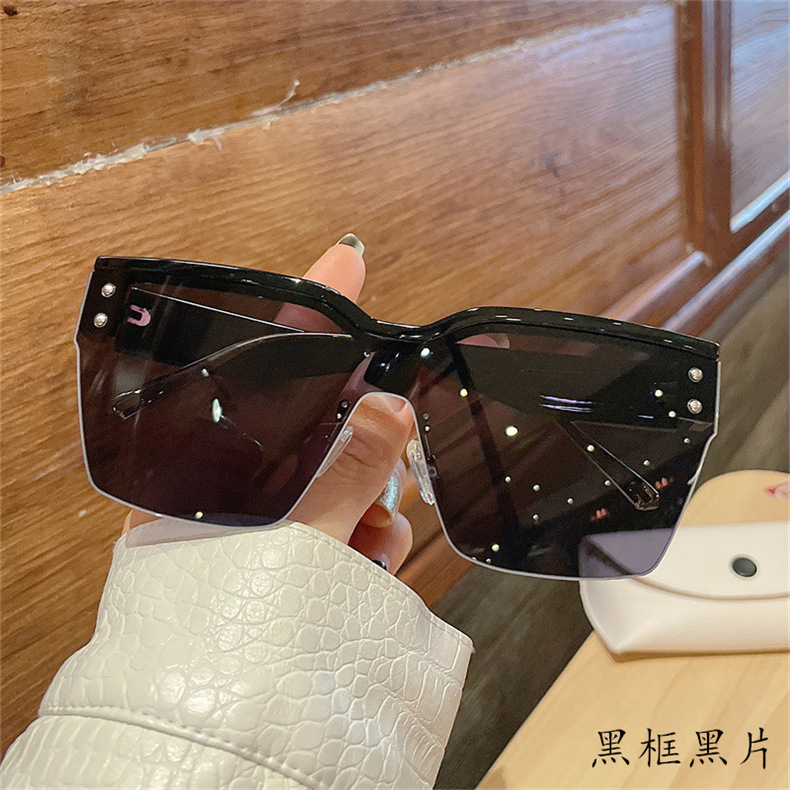 2023 New One-piece Large-frame Sunglasses European and American Trend One-piece Side-cut Large-frame Slimming Mercury Shade Sunglasses