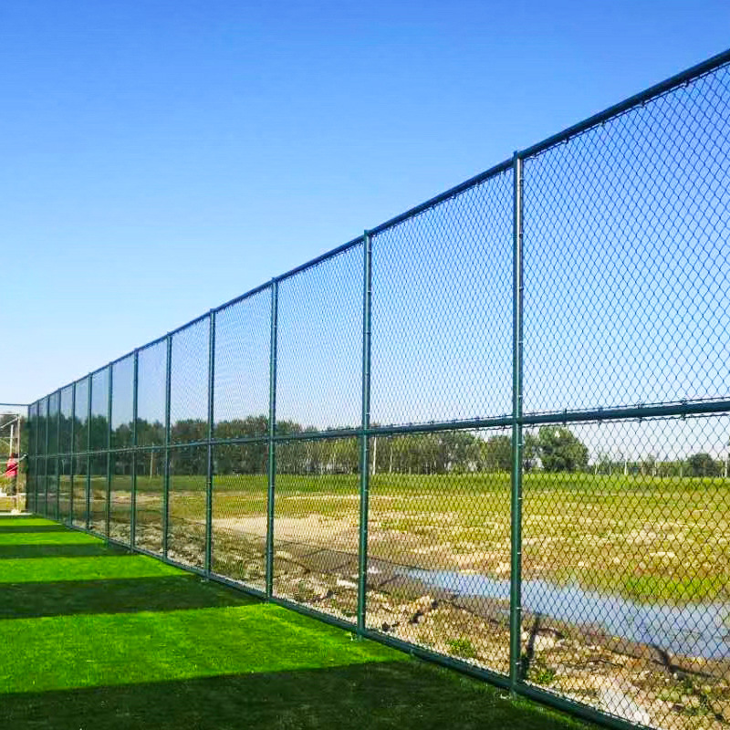 球场围网体育场护栏网足球场防护网运动场包塑菱形勾花网操场围栏