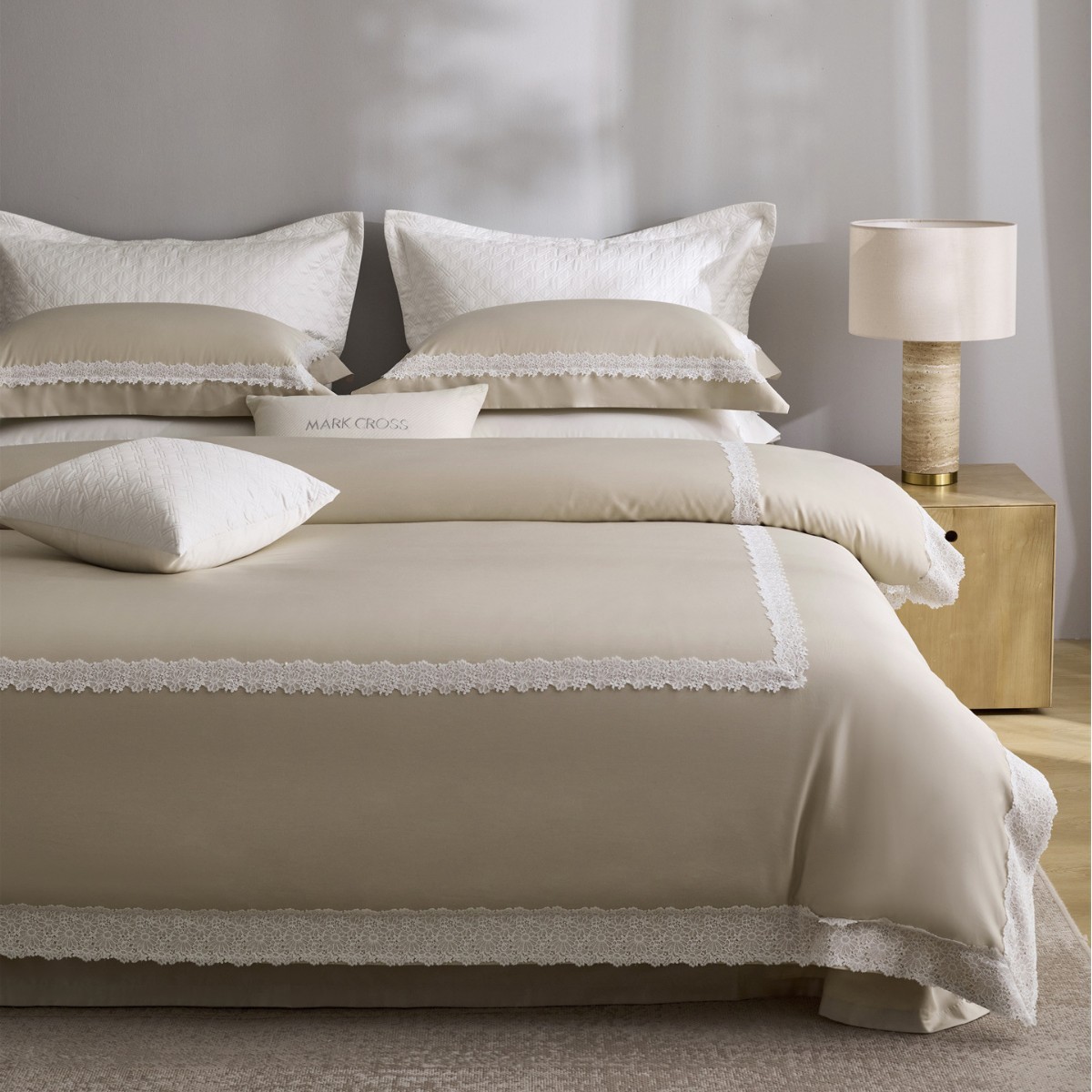 French Haute Couture Lace Bedding, Small Luxury Silk Bedding, High-End Pure Cotton Long-Staple Cotton Four-Piece Set, Spring Breeze